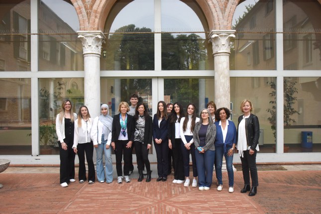 Centro Documentazione e Studi sull’UE | Premiate le studentesse e gli studenti vincitori del concorso “Europa: competenze per il futuro”