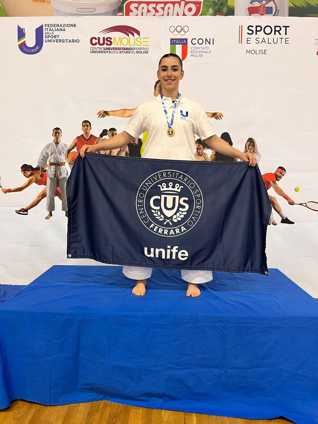 Elena Roversi - Oro nel karate femminile