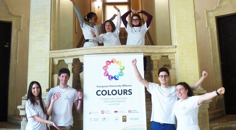 Alleanza COLOURS | La Summer School internazionale sulle transizioni ecologiche e sociali, con 50 studenti da tutta Europa Alleanza COLOURS | La Summer School internazionale sulle transizioni ecologiche e sociali, con 50 studenti da tutta Europa